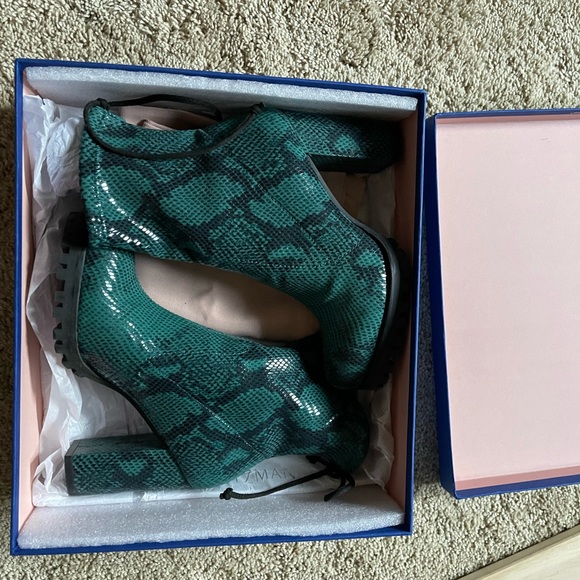 Almost new - Picture 2 of 7